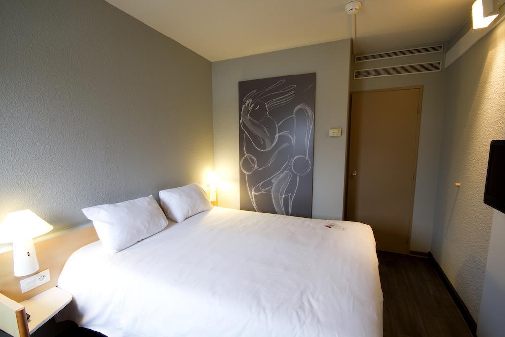 Ibis Bayonne Centre Hotel Kamer foto